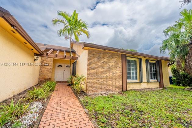 LAKES OF THE MEADOW SEC 2 - Residential