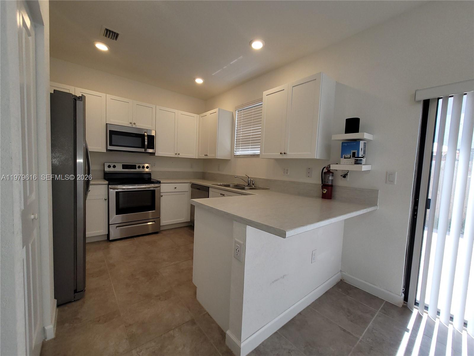 COCO PALM VILLAS - Residential