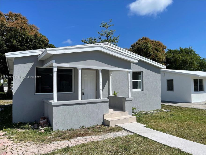 Newly updated Single Family offers 2/1 with laminate flooring.Equipped with stainless steel appliances. New AC, tankless water heater, electric and plumbing updated. NO HOA! This property is situated in a high-demand rental area, making it an excellent choice for investors seeking steady income potential. Currently rented until March 2026. Please do not disturb the tenants.