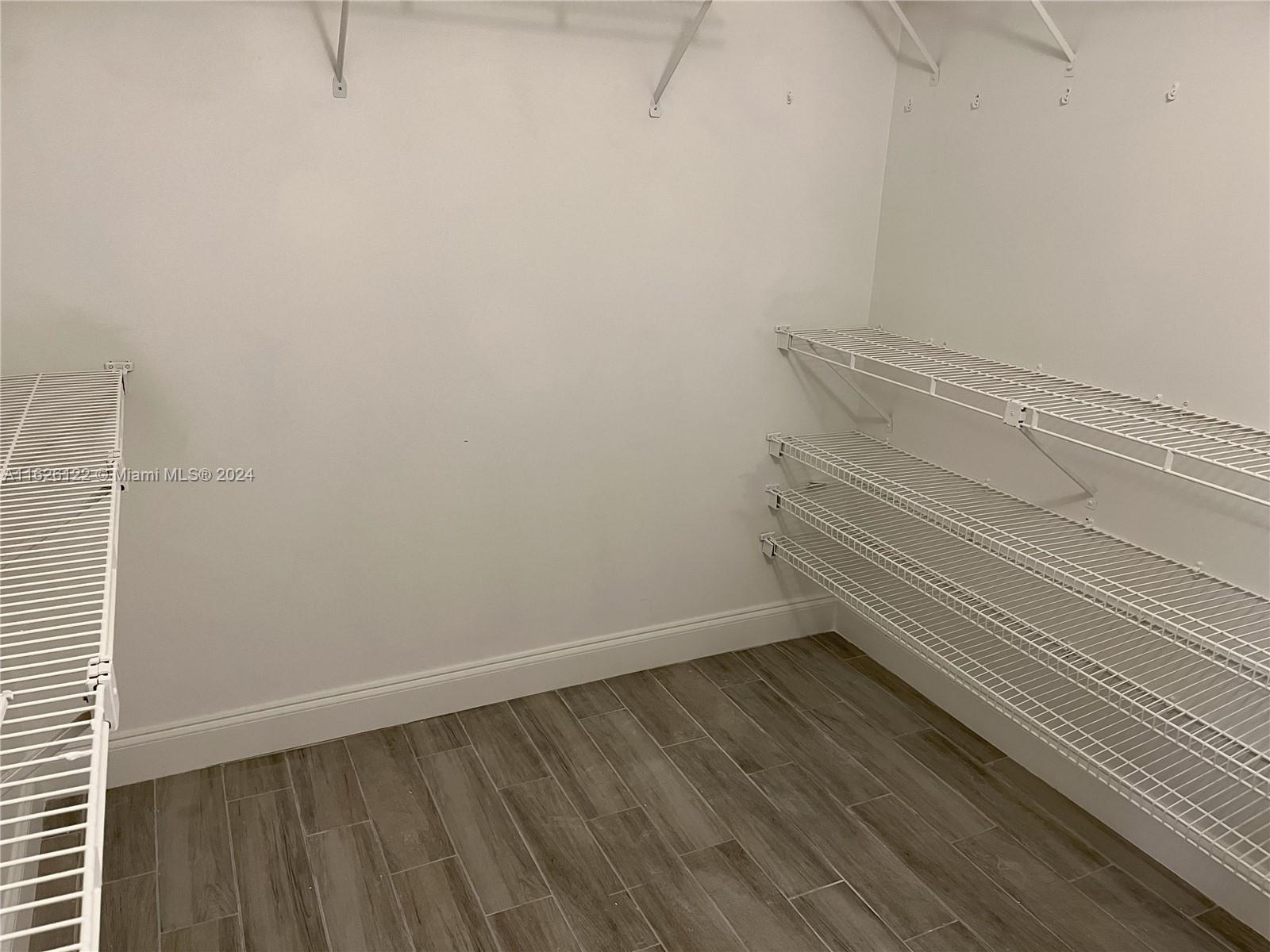 ORANGE DRIVE-PINE ISLAND - Residential Lease