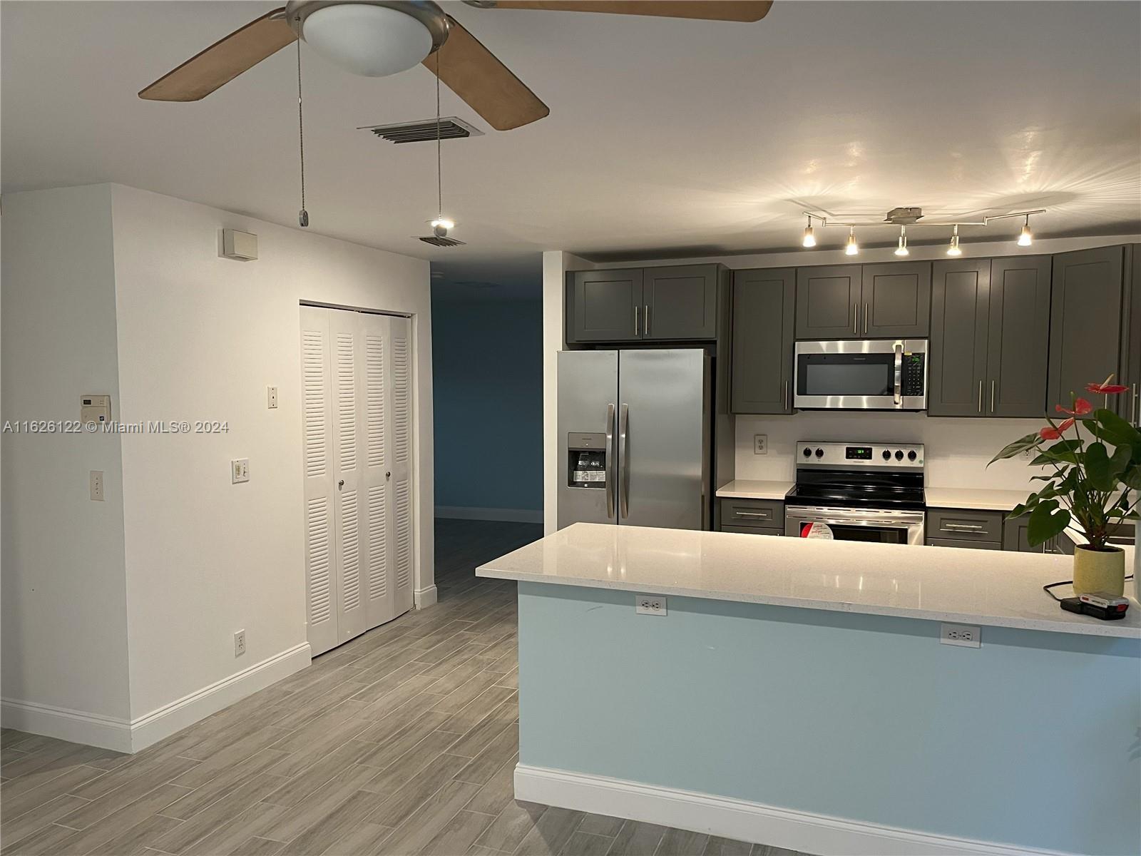ORANGE DRIVE-PINE ISLAND - Residential Lease