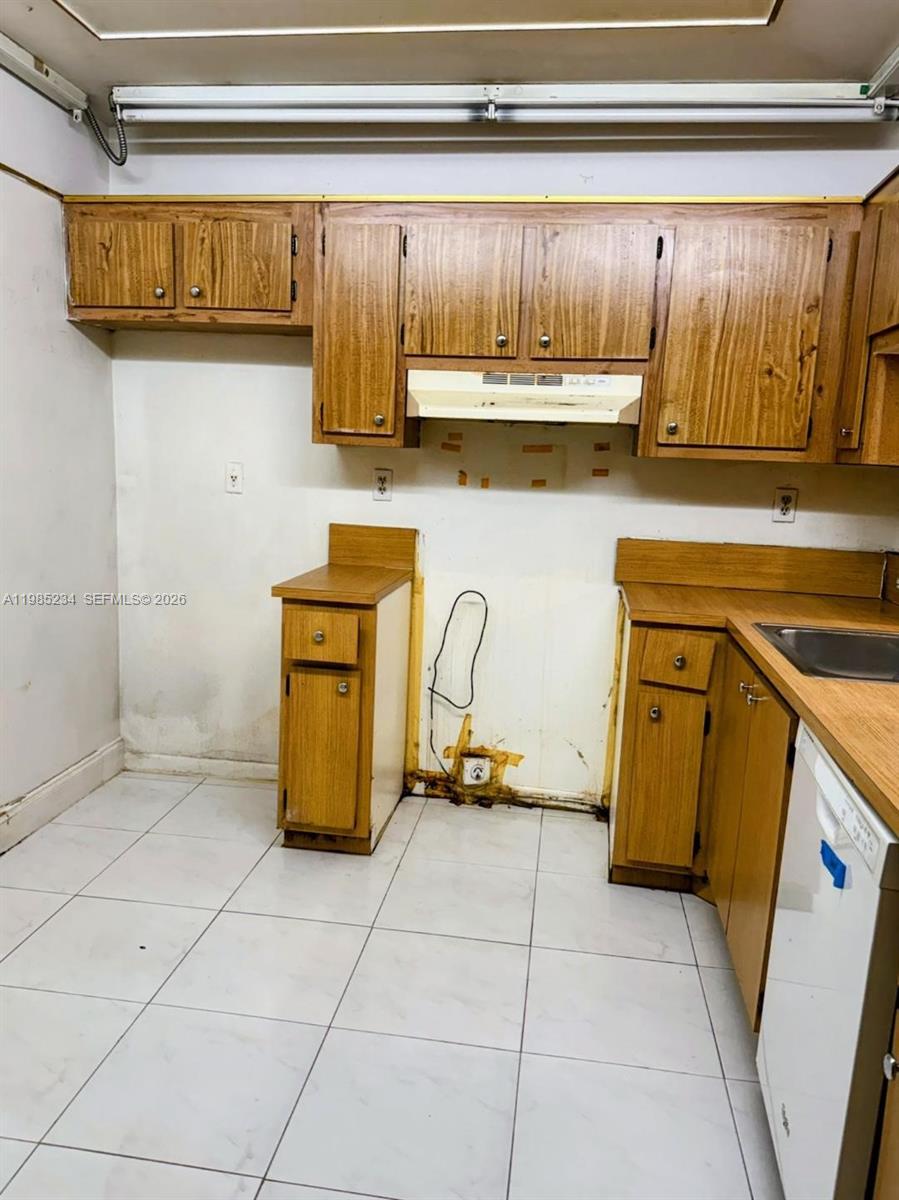 SUNRISE SPRINGS CONDO III - Residential