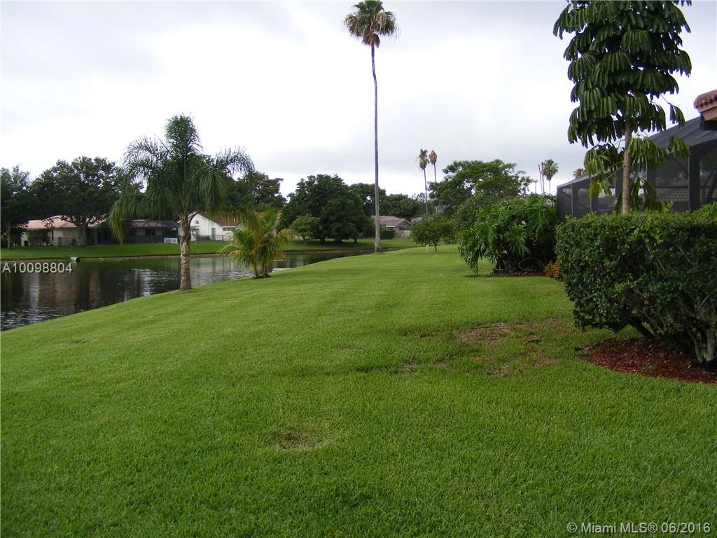 Shadow Wood 80-38 B - Residential