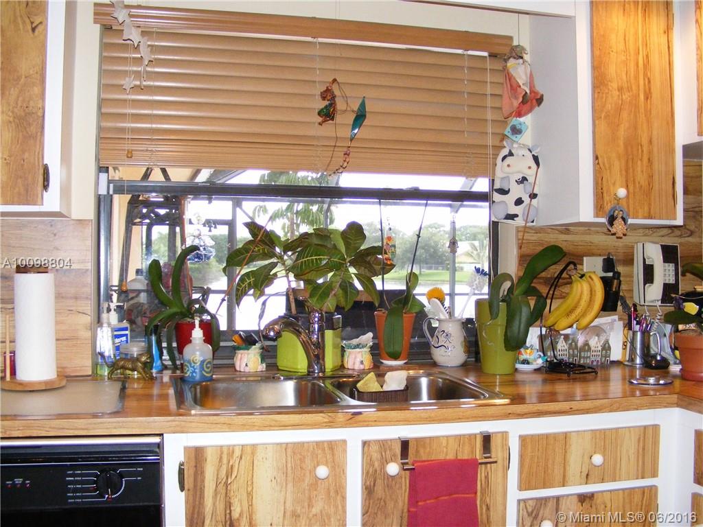 Shadow Wood 80-38 B - Residential