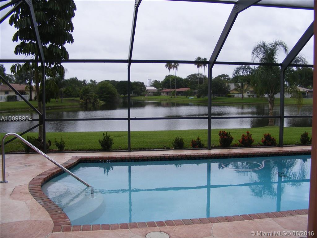 Shadow Wood 80-38 B - Residential