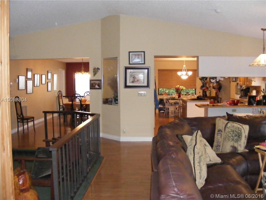 Shadow Wood 80-38 B - Residential