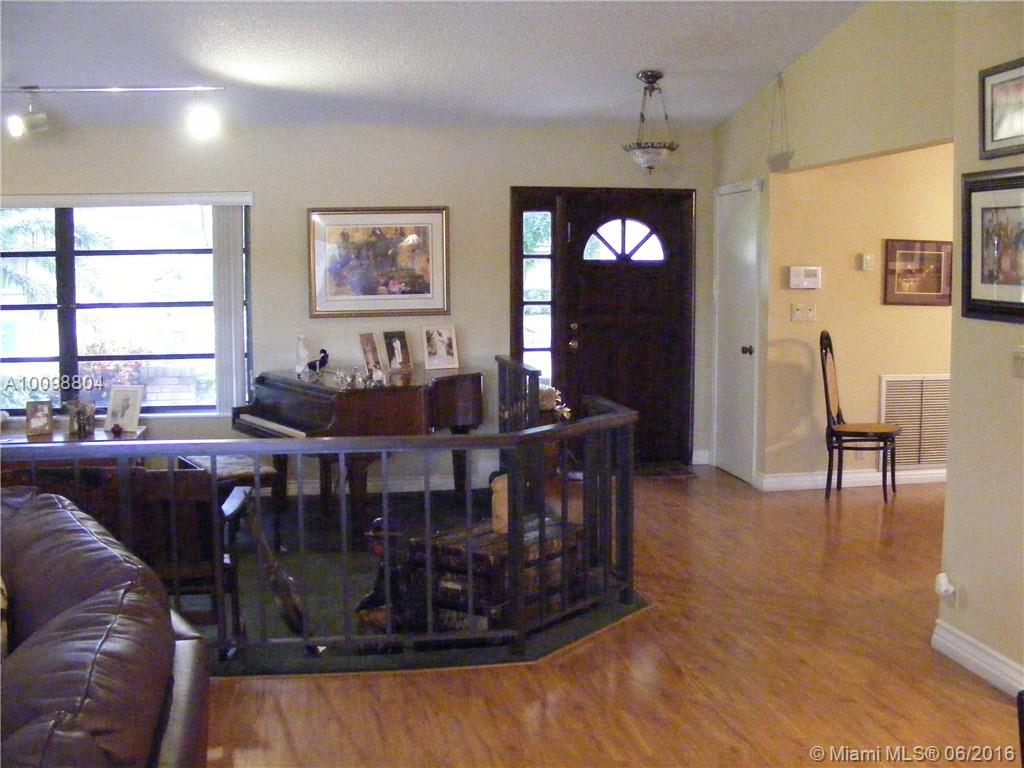 Shadow Wood 80-38 B - Residential