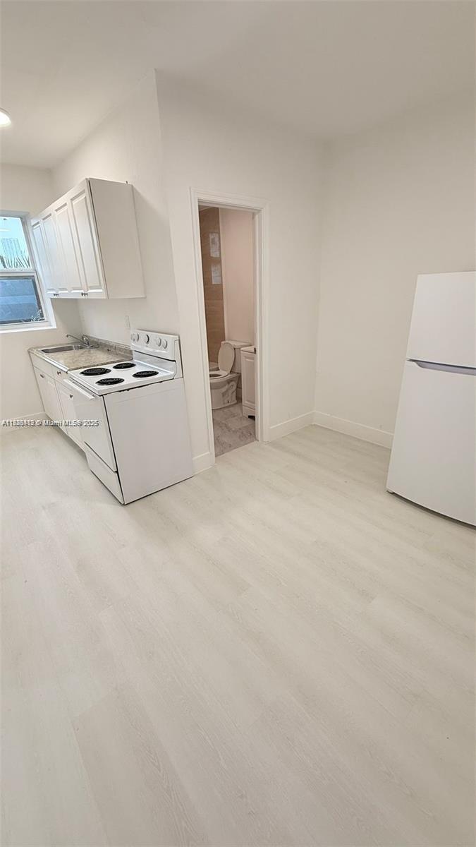 Charming 1-Bedroom Apartment in the Heart of Little Havana! Welcome to this cozy and well-maintained 1-
bedroom, 1-bath unit located in one of Miami's most vibrant and culturally rich neighborhoods. Just minutes from
Downtown, Brickell, and Calle Ocho, this apartment offers the perfect balance of comfort and convenience. Ideal
for singles or couples looking to experience the true Miami lifestyle. Fast approval and ready to move in! Shot term available price to be negotiated.