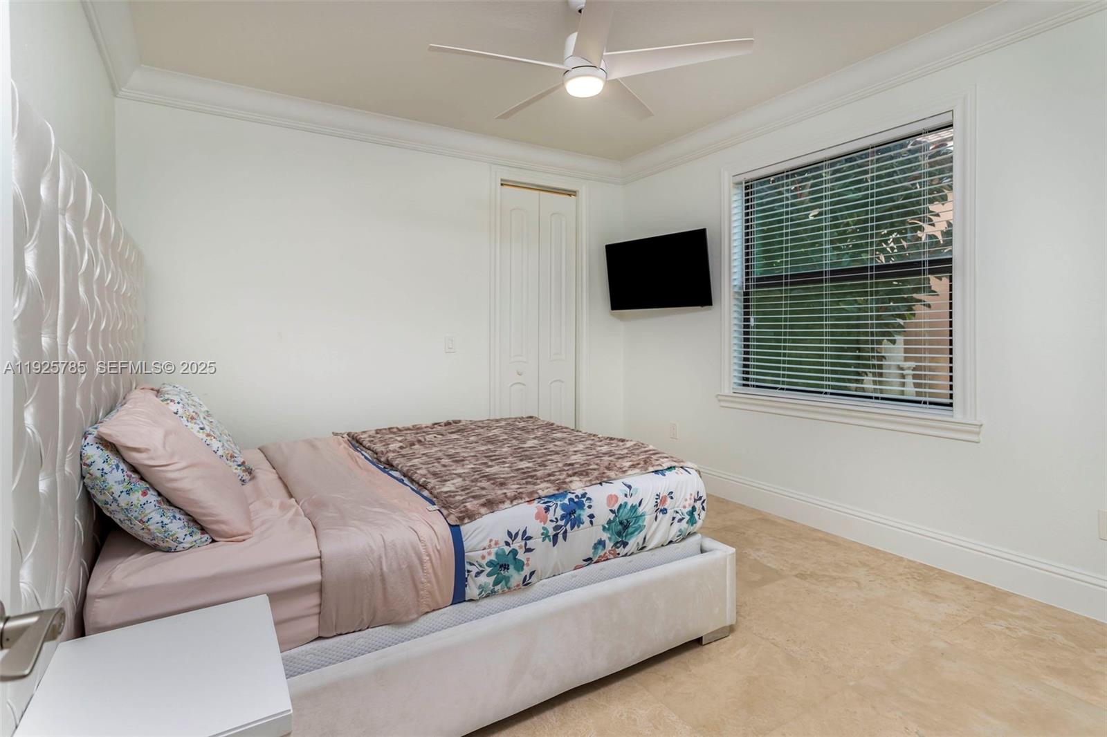 HARBOUR LAKES ESTATES - Residential