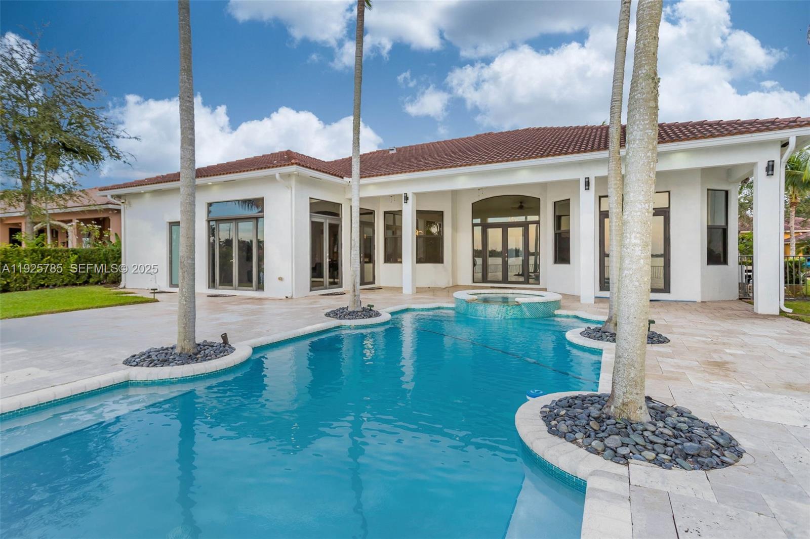 HARBOUR LAKES ESTATES - Residential