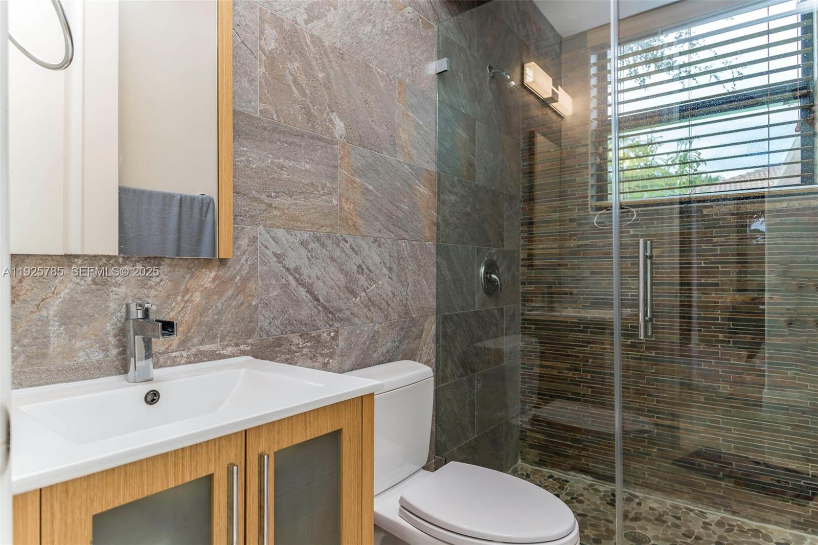 HARBOUR LAKES ESTATES - Residential