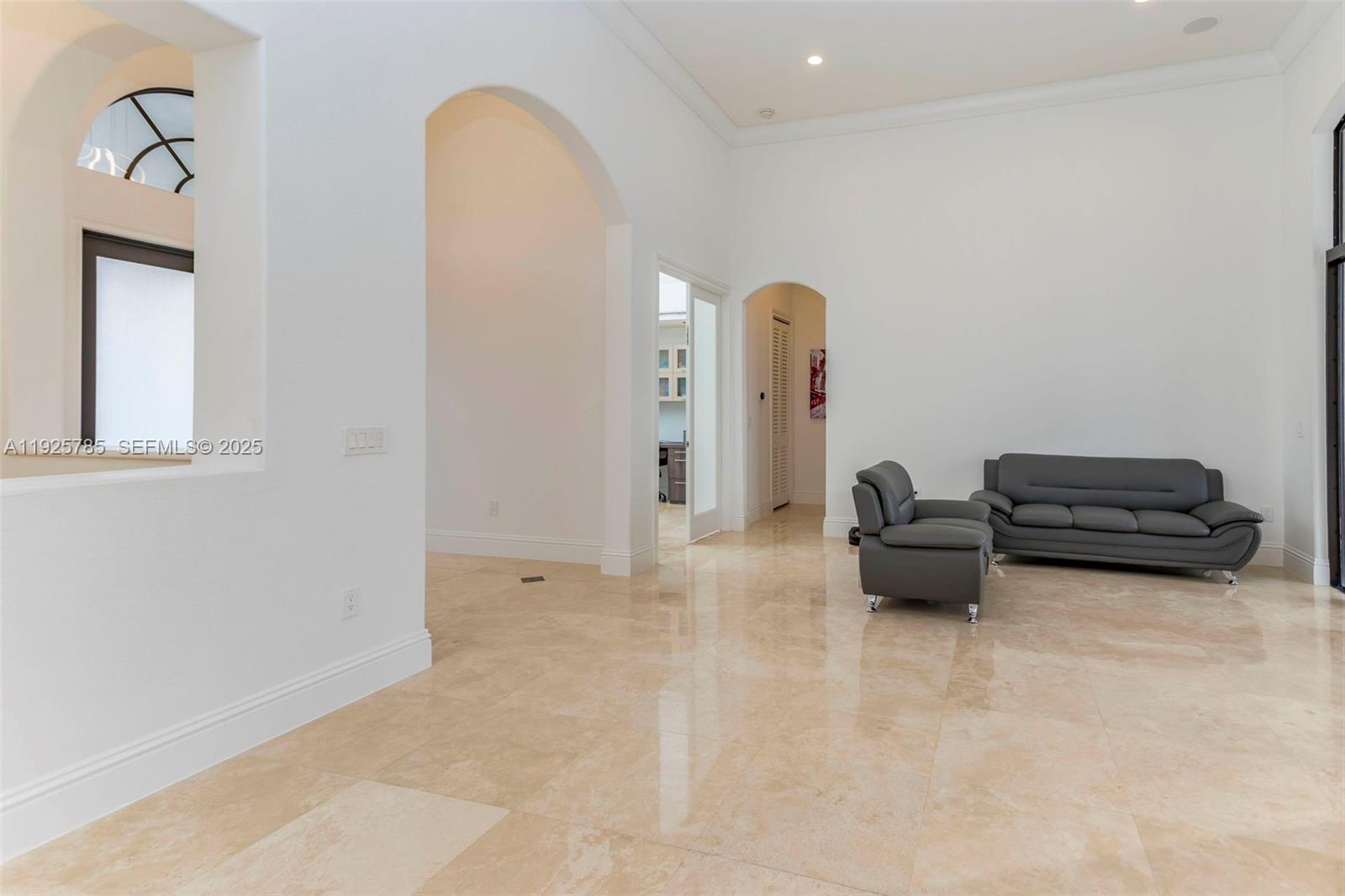 HARBOUR LAKES ESTATES - Residential