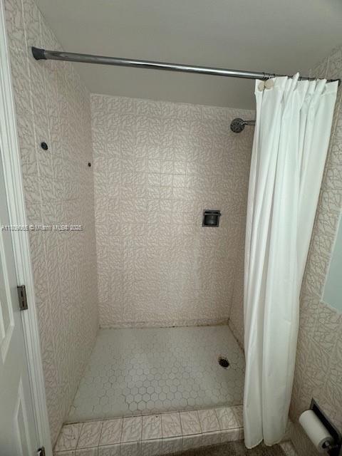 IMPERIAL TOWERS CONDO - Residential Lease