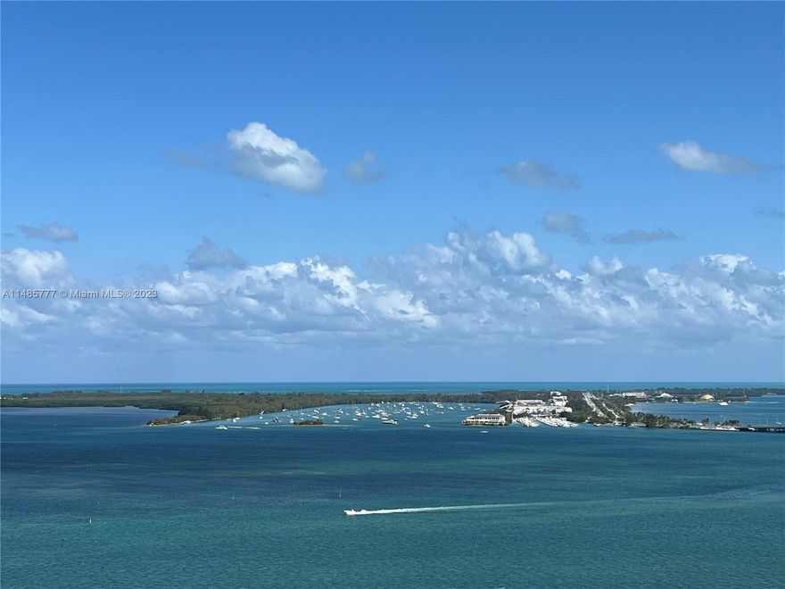 Enjoy unobstructed panoramic Biscayne Bay views from this immaculate SE corner 1/1 Tower Suite Unit at the Emerald at Brickell Condo.Unit boasts 10 foot ceilings, stainless steel appliances including a Sub Zero refrigerator, a new LG dishwasher, New Samsung washer and dryer, New Shower/Bath Glass enclosure, black out shades in bedroom and more. Unit also includes a premium parking space (space 422). Unit is currently rented for $3900 a month until August 14, 2026.
Please schedule showings through Showing Assist.
24-48 hour notice required.