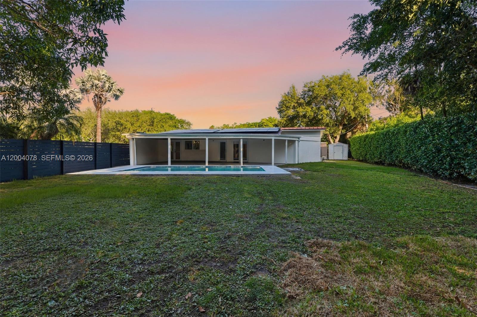 HOWARD PINES - Residential