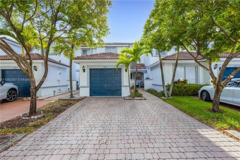 Townhouse in Doral FL 4817 116th Ct Ct.jpg