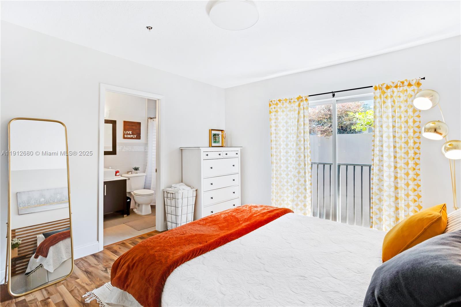 BRICKELL ROADS II TOWNHOUS - Residential Lease