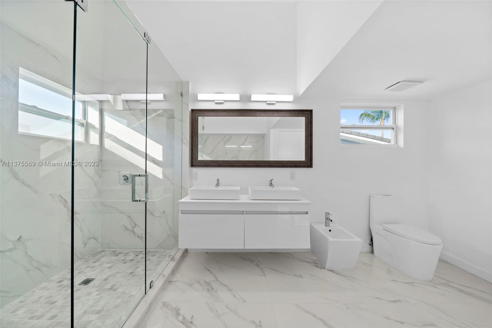 GOLDEN BEACH SEC B - Residential