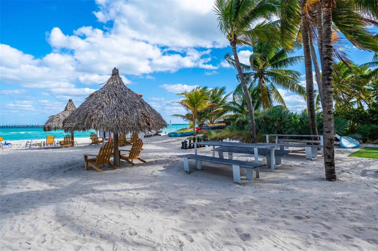 GOLDEN BEACH SEC B - Residential