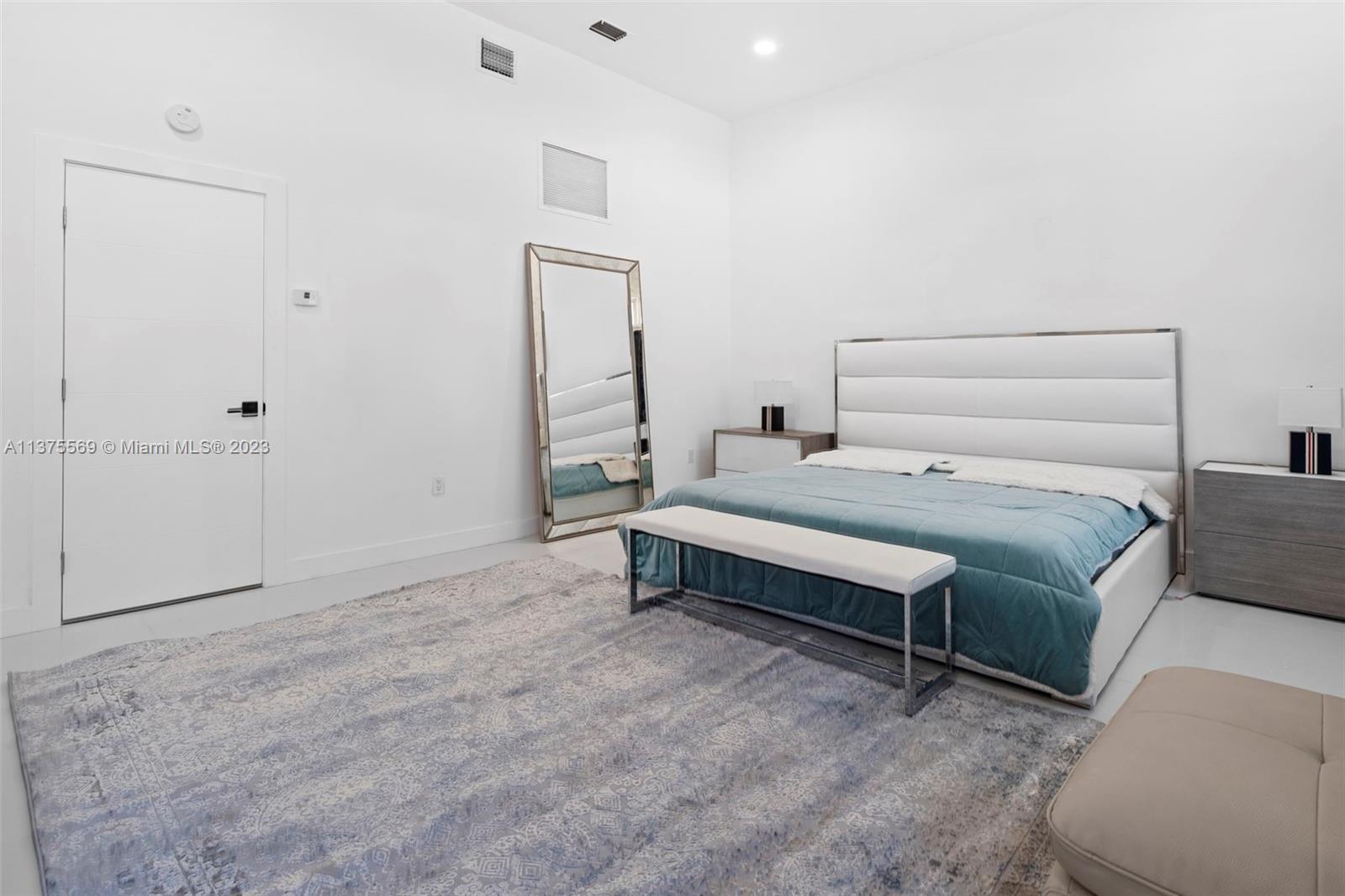 GOLDEN BEACH SEC B - Residential