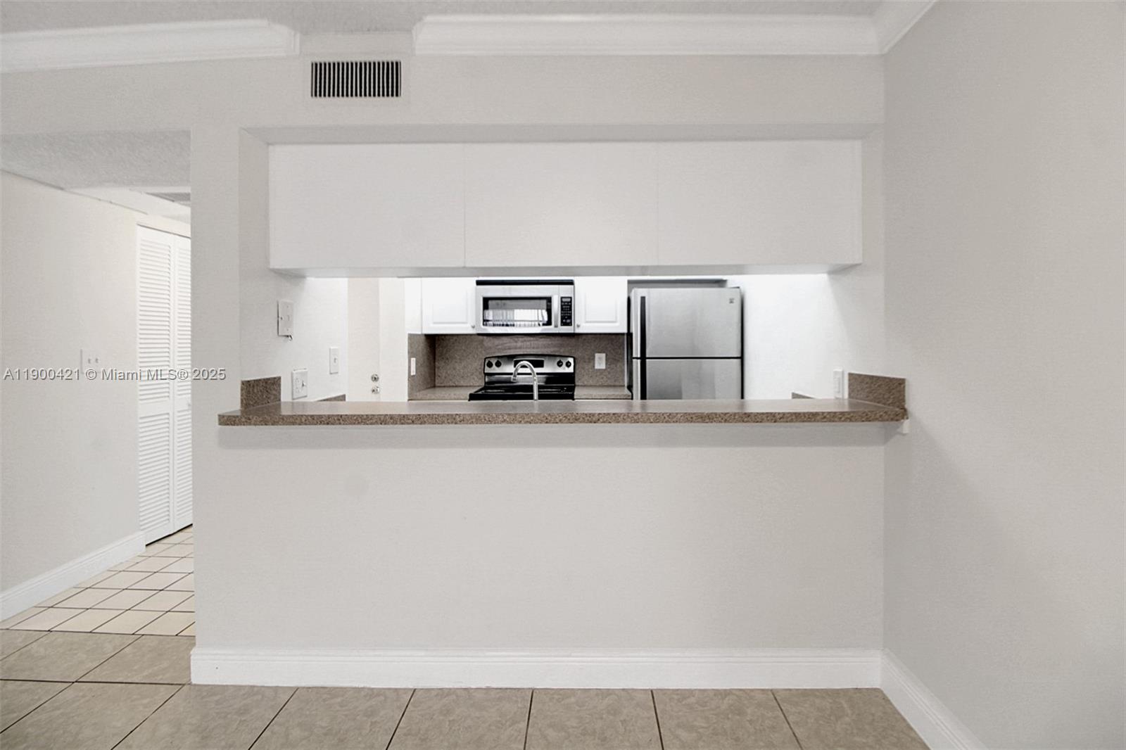 LAS VISTAS AT DORAL CONDO - Residential