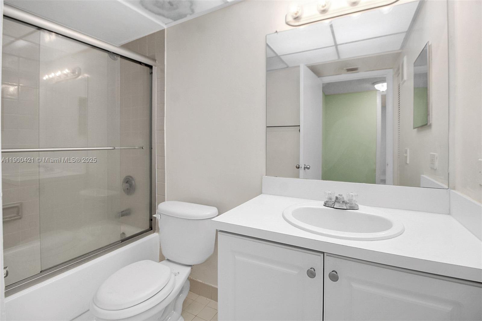 LAS VISTAS AT DORAL CONDO - Residential