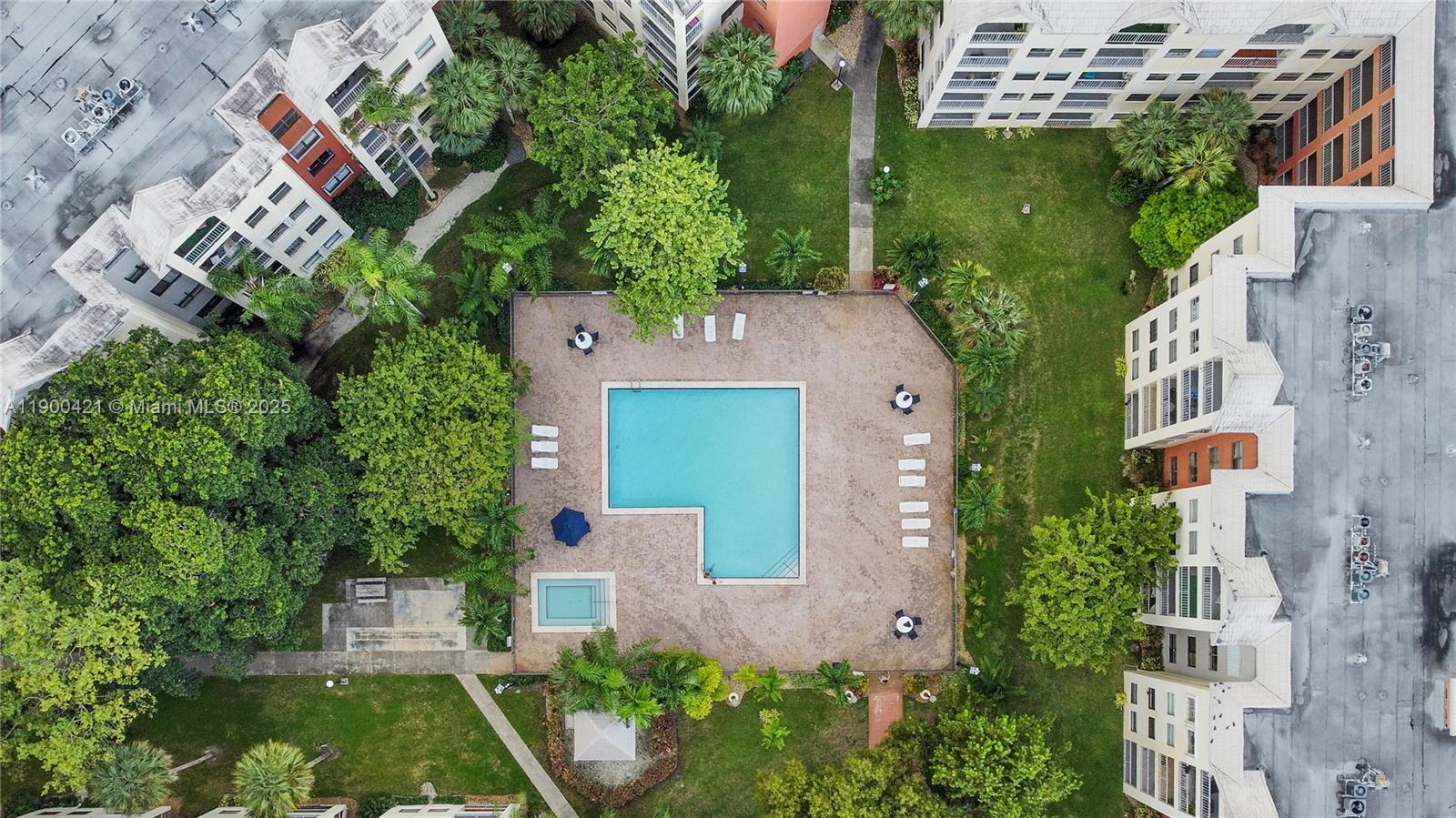 LAS VISTAS AT DORAL CONDO - Residential
