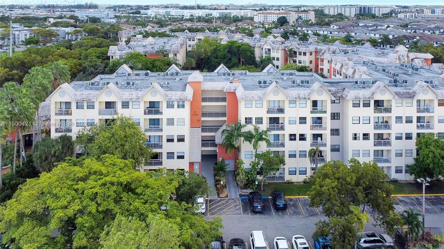 Welcome to Las Vistas at Doral Condo, a beautifully maintained gated community offering 24-hour security and resort-style living. This spacious 1-bedroom, 1-bath residence features an excellent layout with an open living area and generous bedroom space.
Enjoy top-tier amenities including four sparkling swimming pools, tennis courts, and a fully equipped fitness center. Ideally located just minutes from the Palmetto Expressway and SR-836, and close to Downtown Doral, restaurants, shopping, schools, and hospitals.
Perfect for investors or residents seeking comfort, convenience, and a vibrant Doral lifestyle!