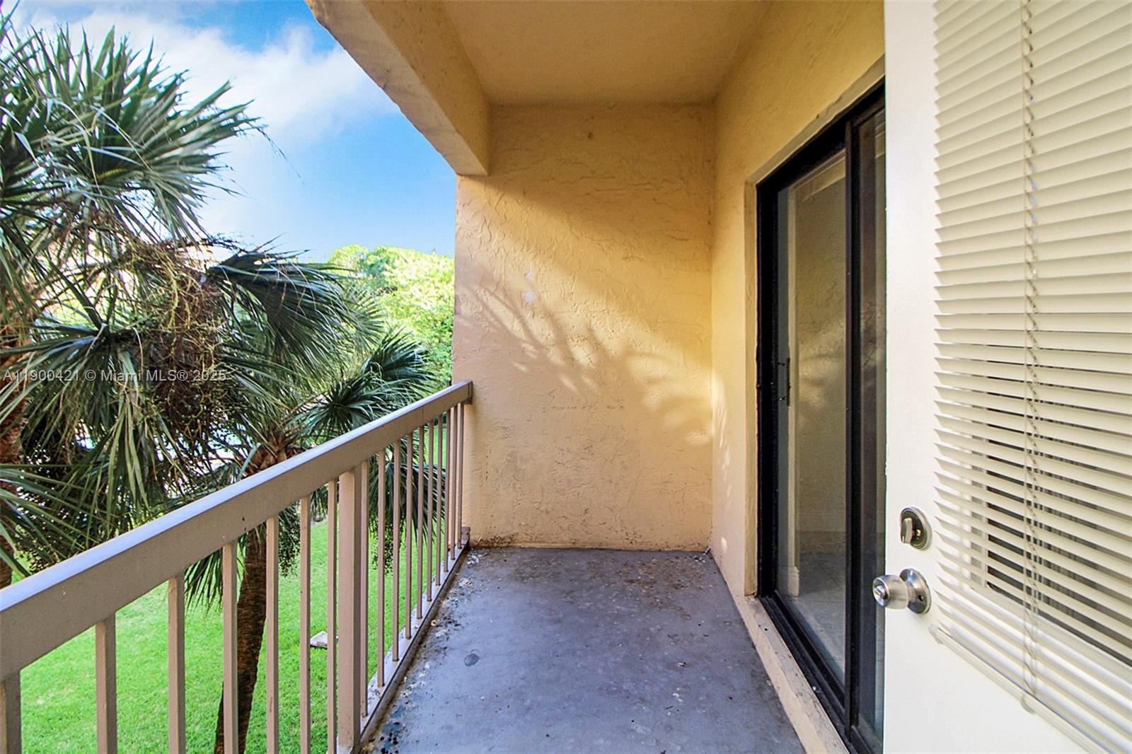 LAS VISTAS AT DORAL CONDO - Residential