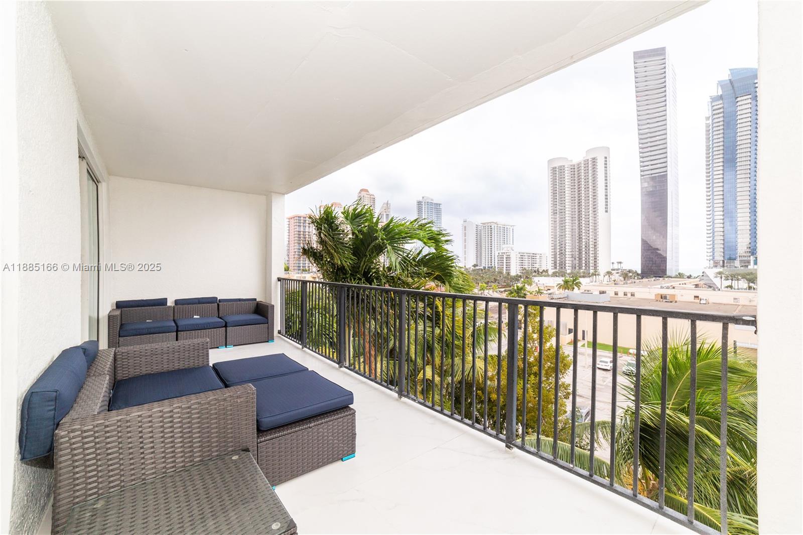 PORTO BELLAGIO CONDO - Residential Lease