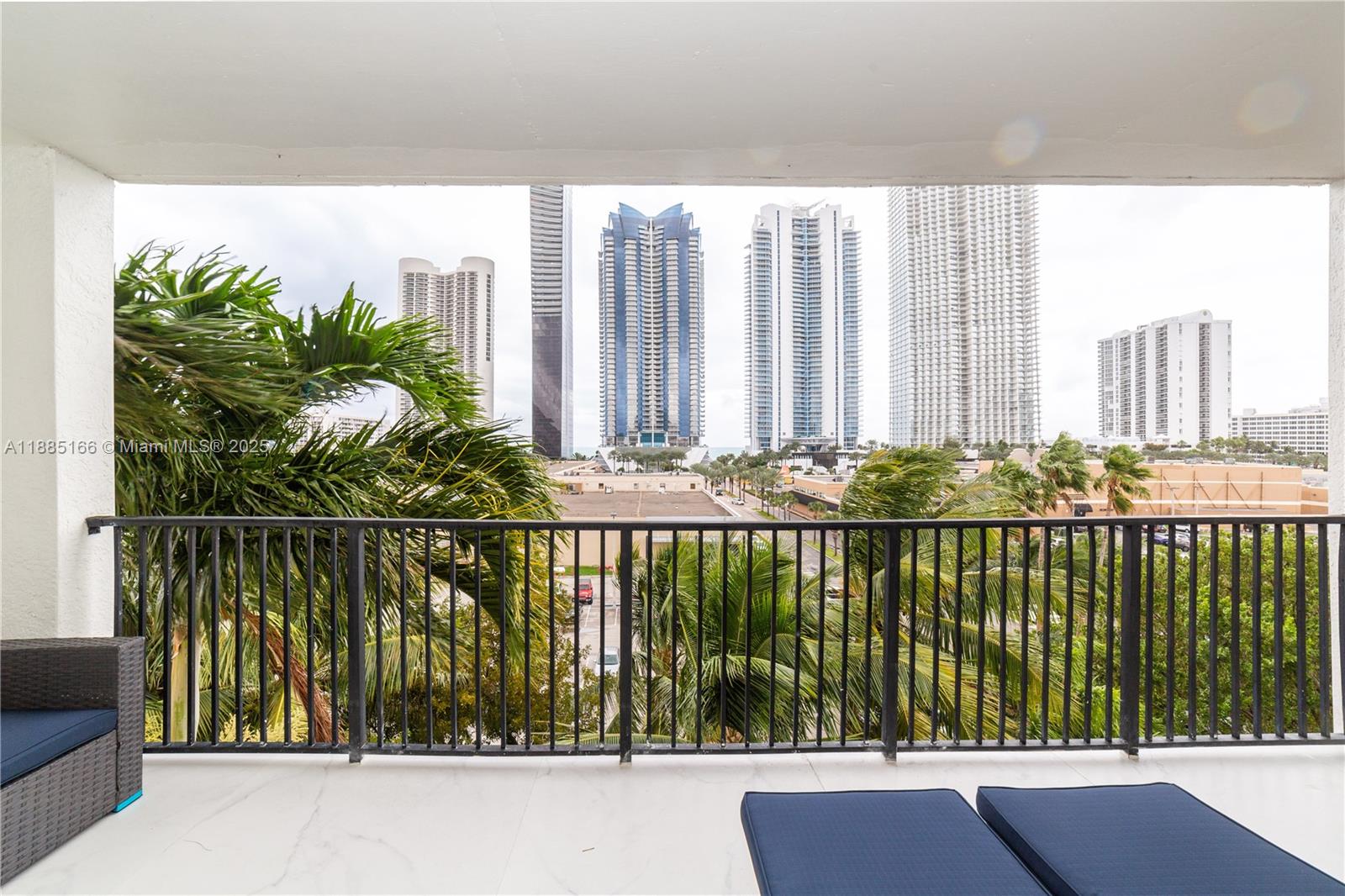 PORTO BELLAGIO CONDO - Residential Lease
