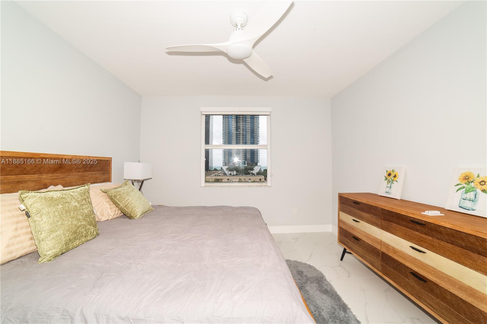 PORTO BELLAGIO CONDO - Residential Lease