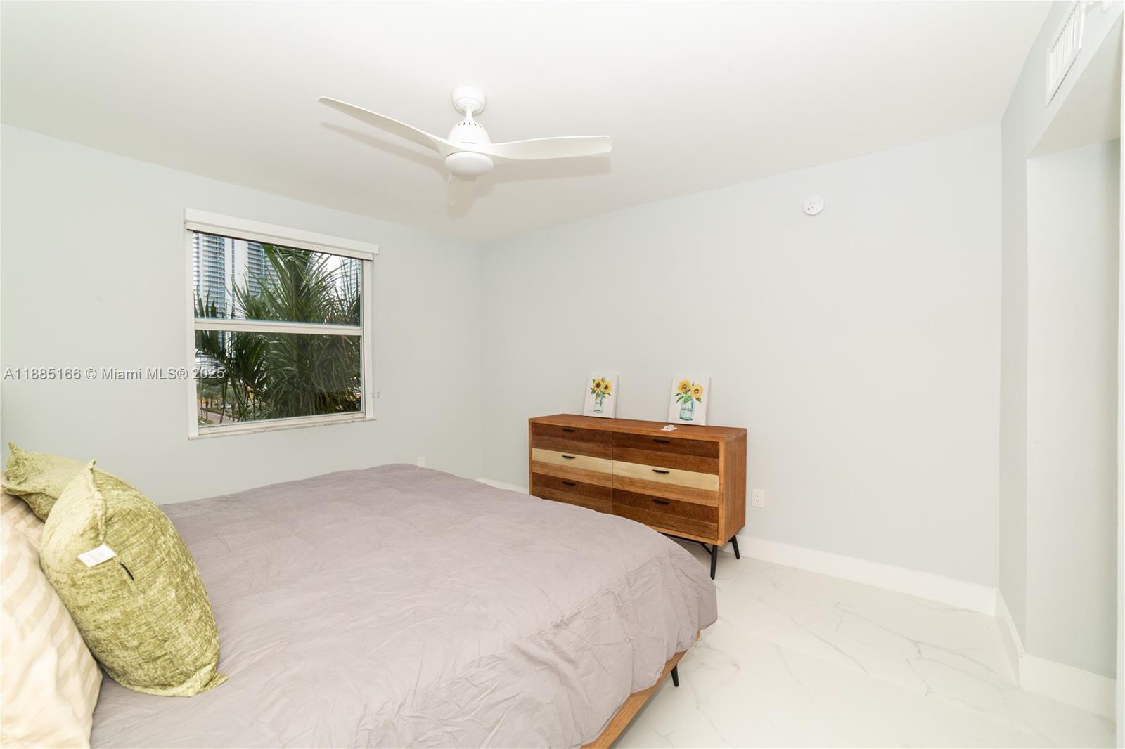 PORTO BELLAGIO CONDO - Residential Lease