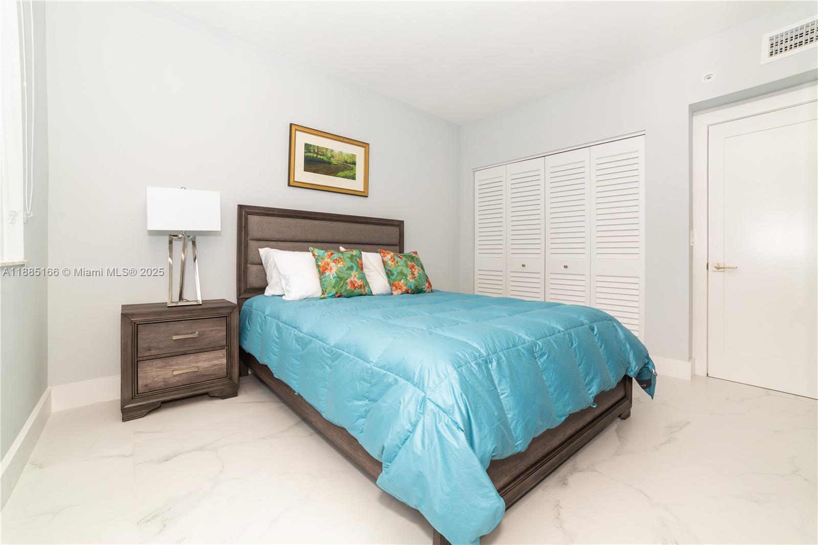 PORTO BELLAGIO CONDO - Residential Lease