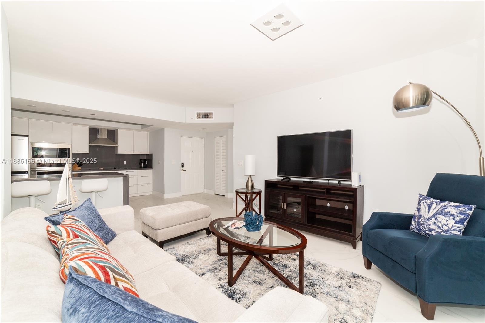 PORTO BELLAGIO CONDO - Residential Lease