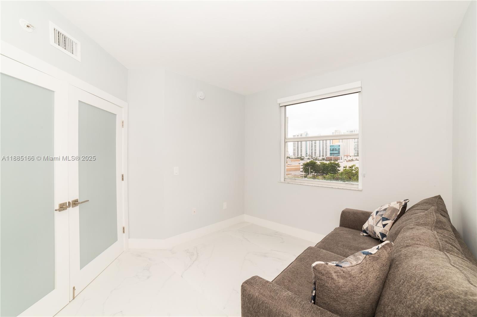 PORTO BELLAGIO CONDO - Residential Lease