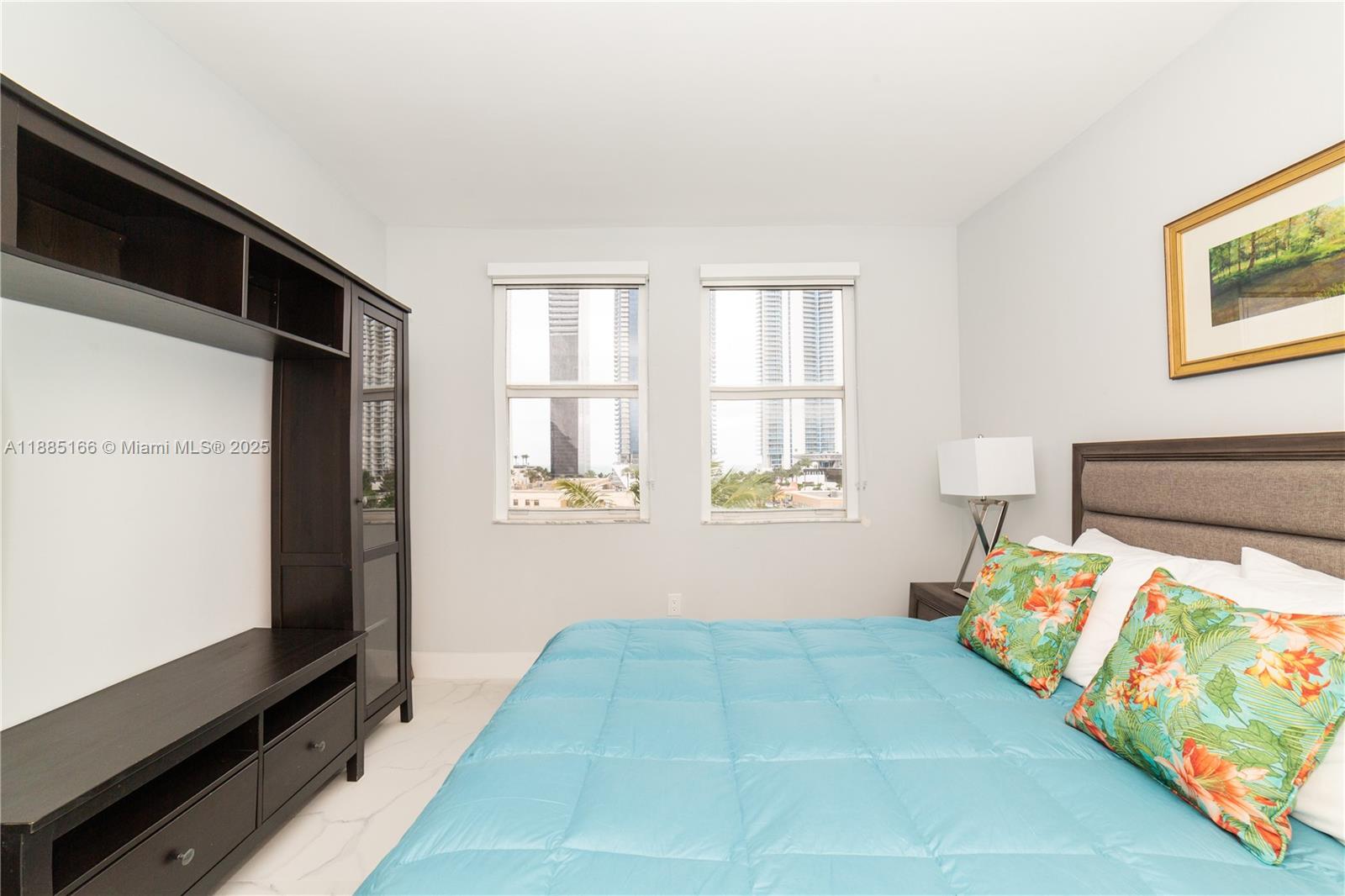 PORTO BELLAGIO CONDO - Residential Lease