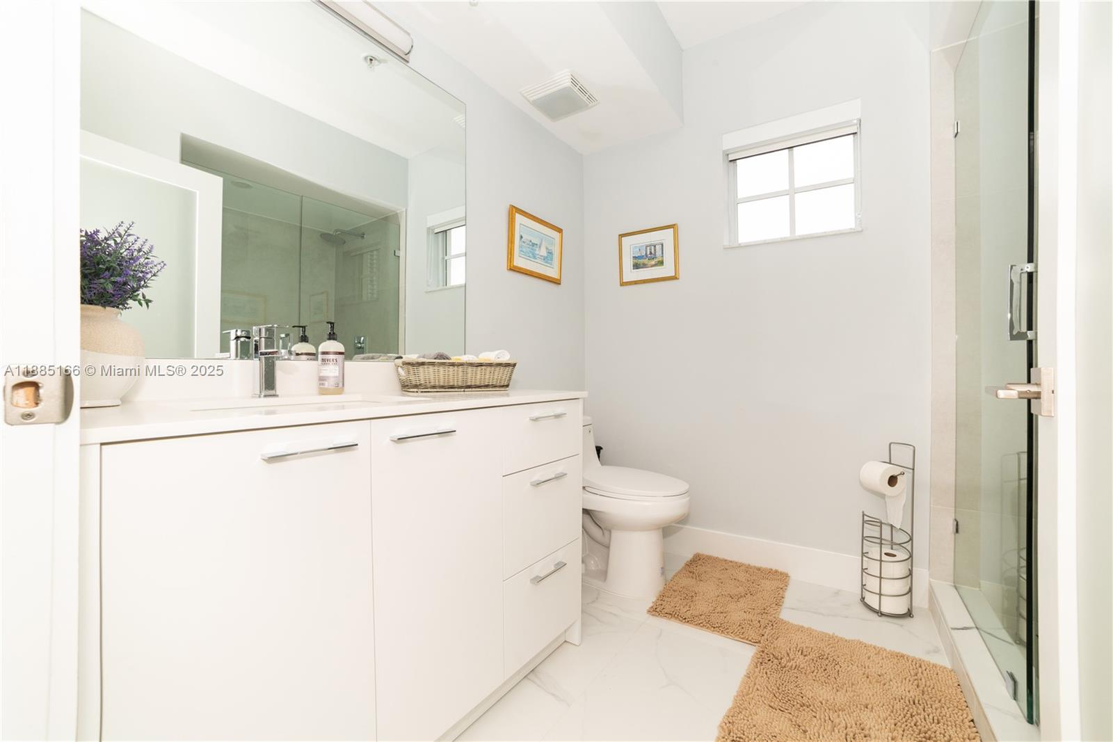 PORTO BELLAGIO CONDO - Residential Lease