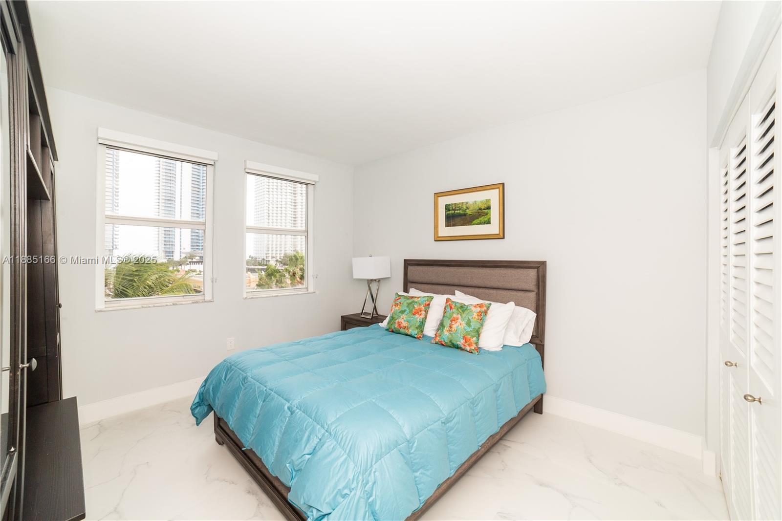 PORTO BELLAGIO CONDO - Residential Lease