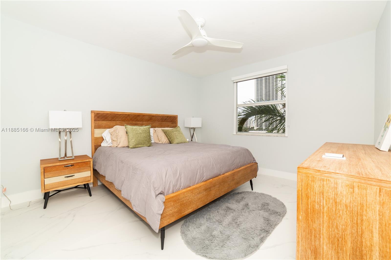 PORTO BELLAGIO CONDO - Residential Lease