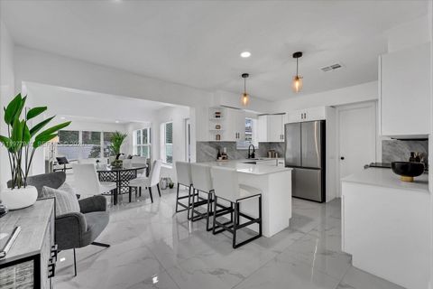 Photo of 20 NE 29th St, Wilton Manors, FL 33334 (MLS # A11977943)