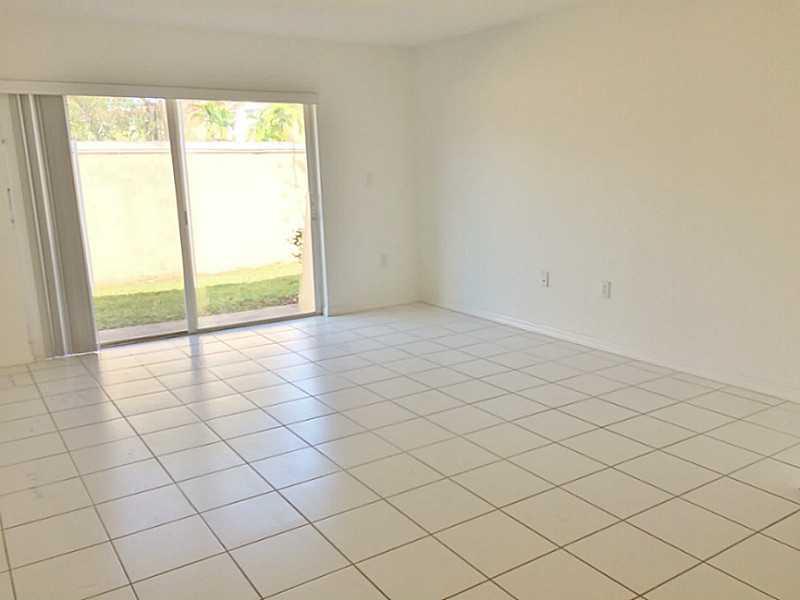 MELROSE POINT CONDO - Residential Lease