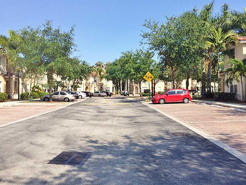 MELROSE POINT CONDO - Residential Lease