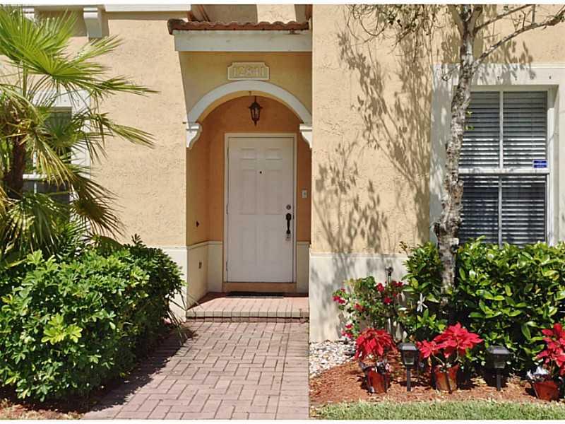 MELROSE POINT CONDO - Residential Lease