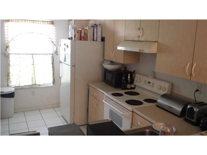 MELROSE POINT CONDO - Residential Lease