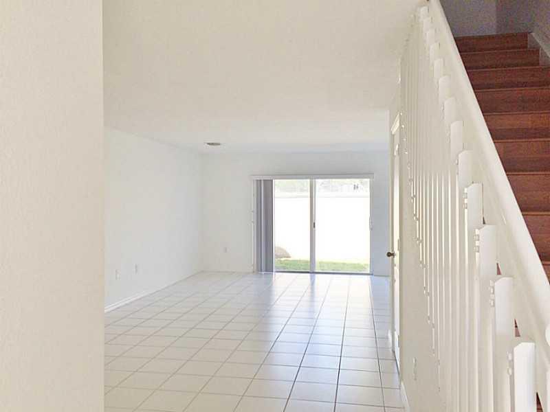 MELROSE POINT CONDO - Residential Lease