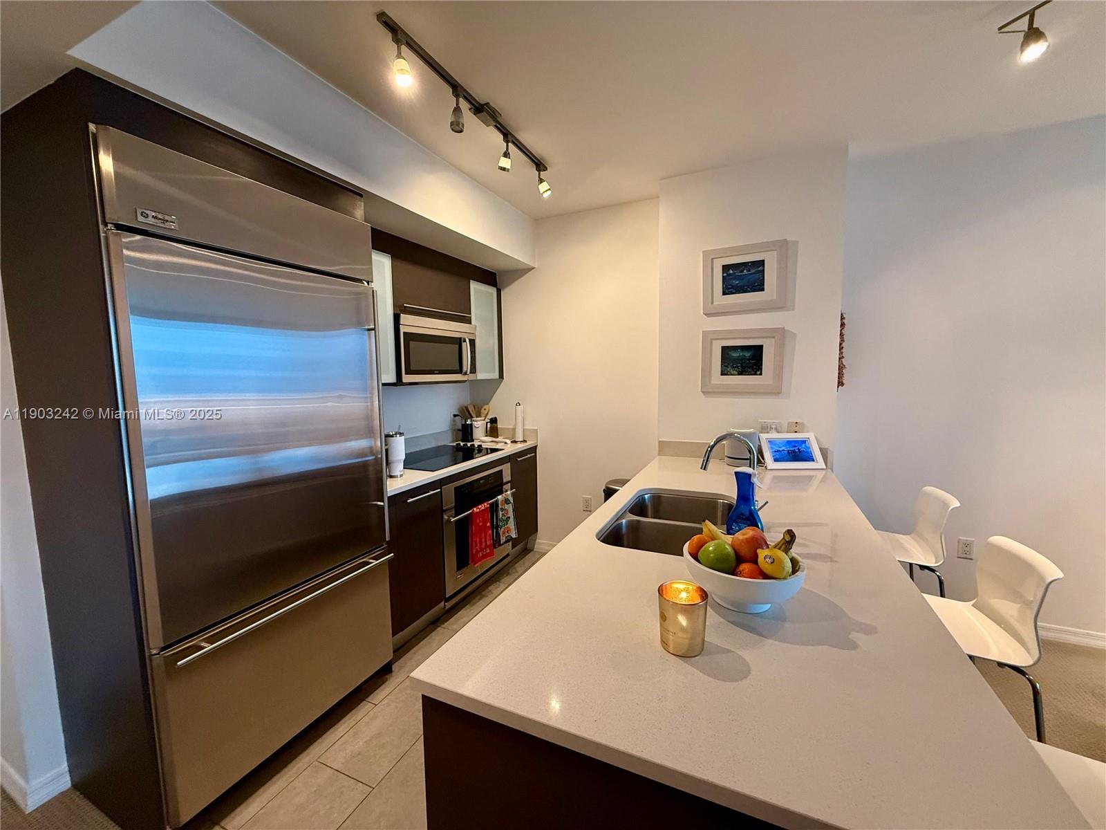 500 BRICKELL WEST CONDO - Residential Lease