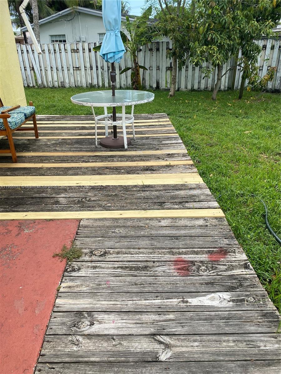 BONIELLO GARDENS 1 ADD - Residential Lease