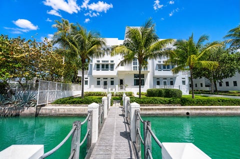 Photo of 6203 Laguna Path N, Miami Beach, FL 33141 (MLS # A12064224)