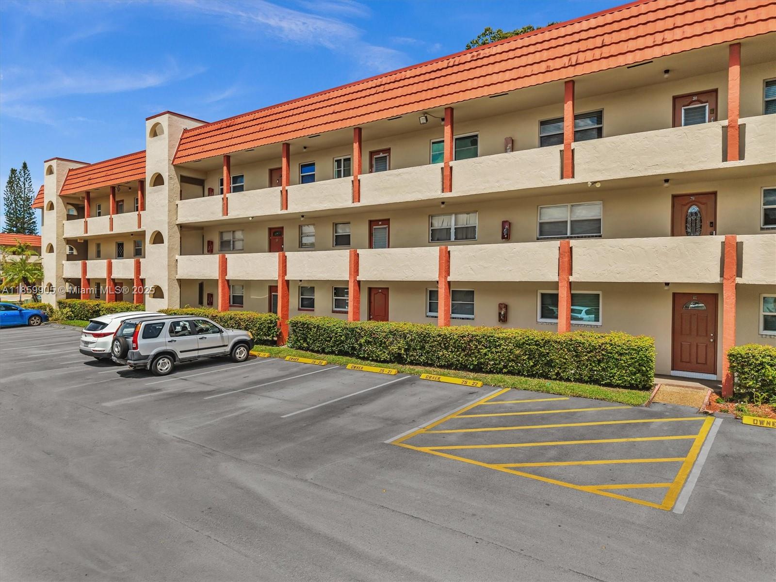 SUNRISE LAKES 25 CONDO - Residential